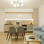 Miku Apartment-Premium 2Bd At Wilson Square